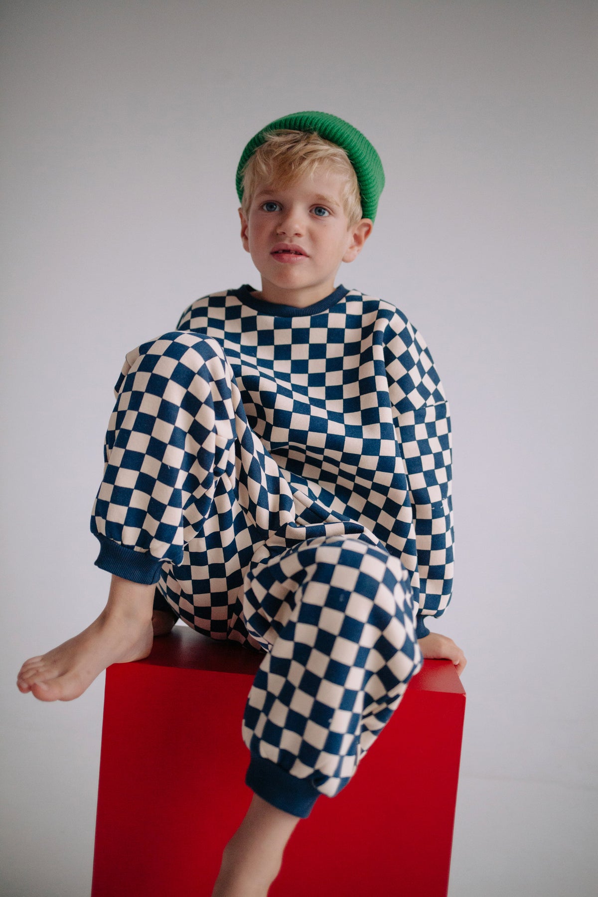 BLUE CHECKERS SET